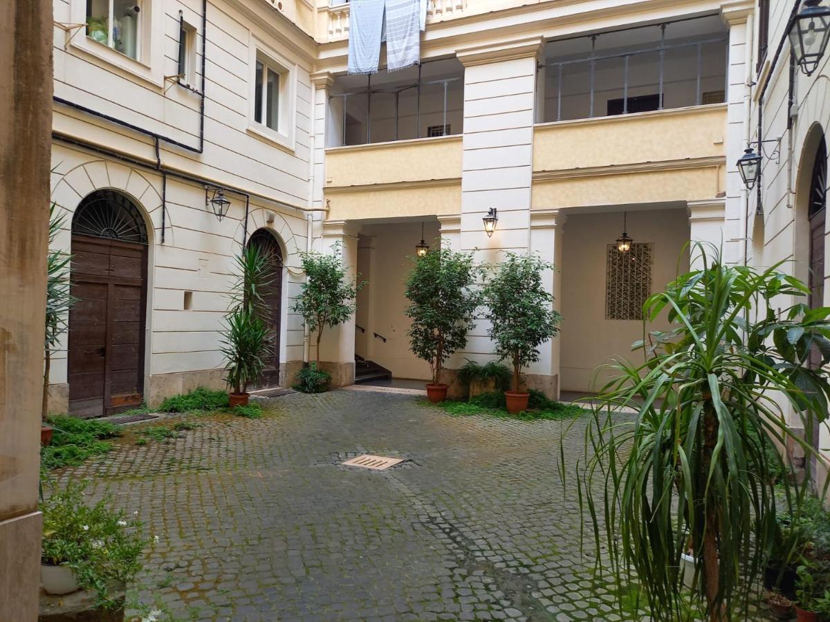 Colosseo B&B Rome Bagian luar foto