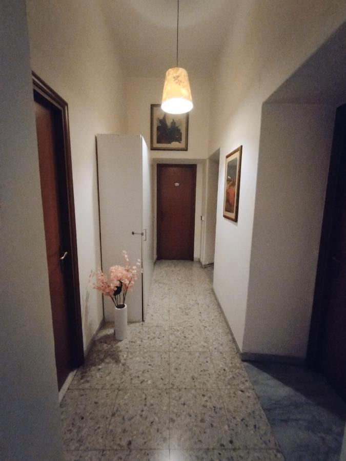 Colosseo B&B Rome Bagian luar foto