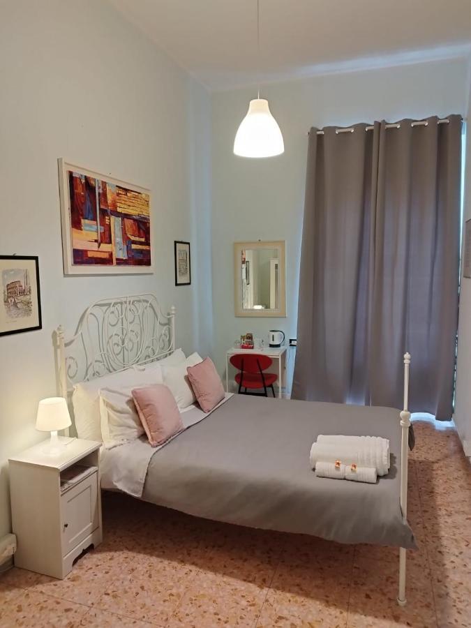 Colosseo B&B Rome Bagian luar foto