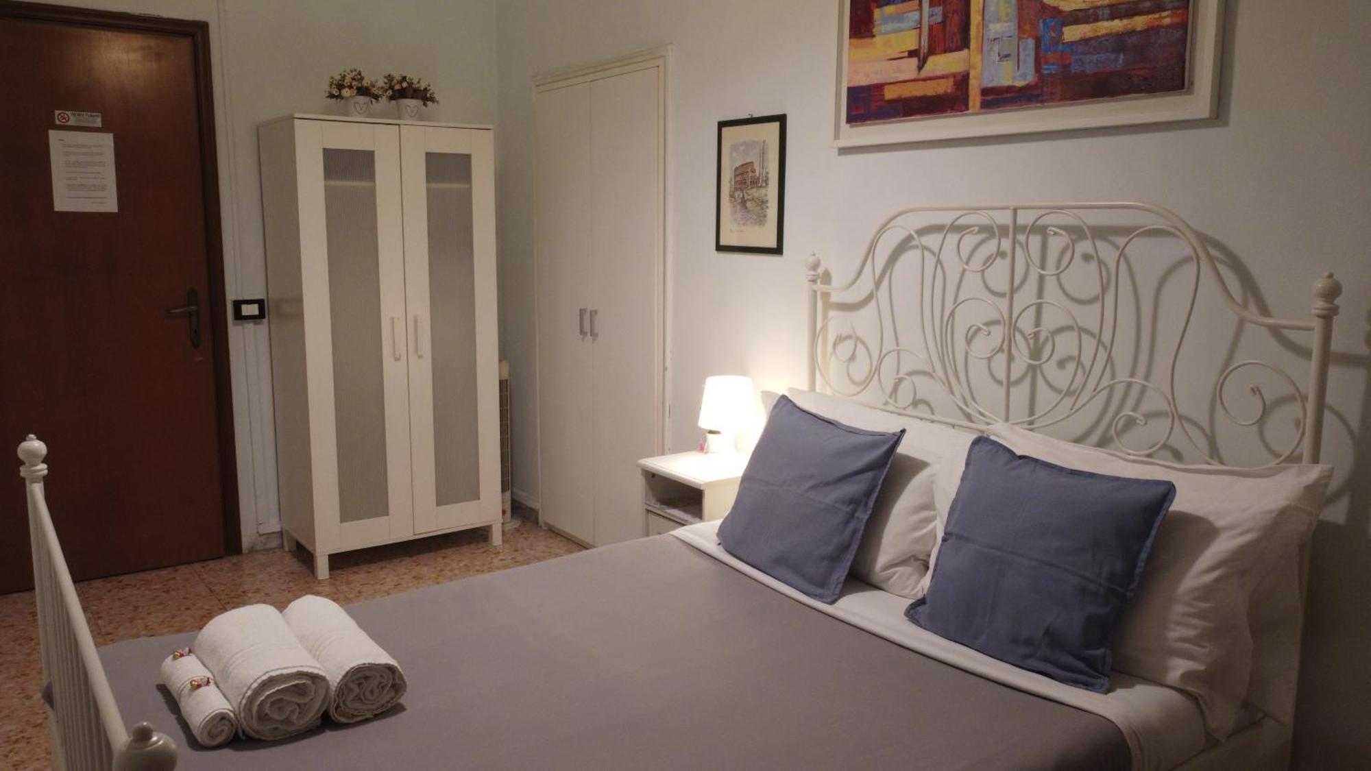 Colosseo B&B Rome Bagian luar foto